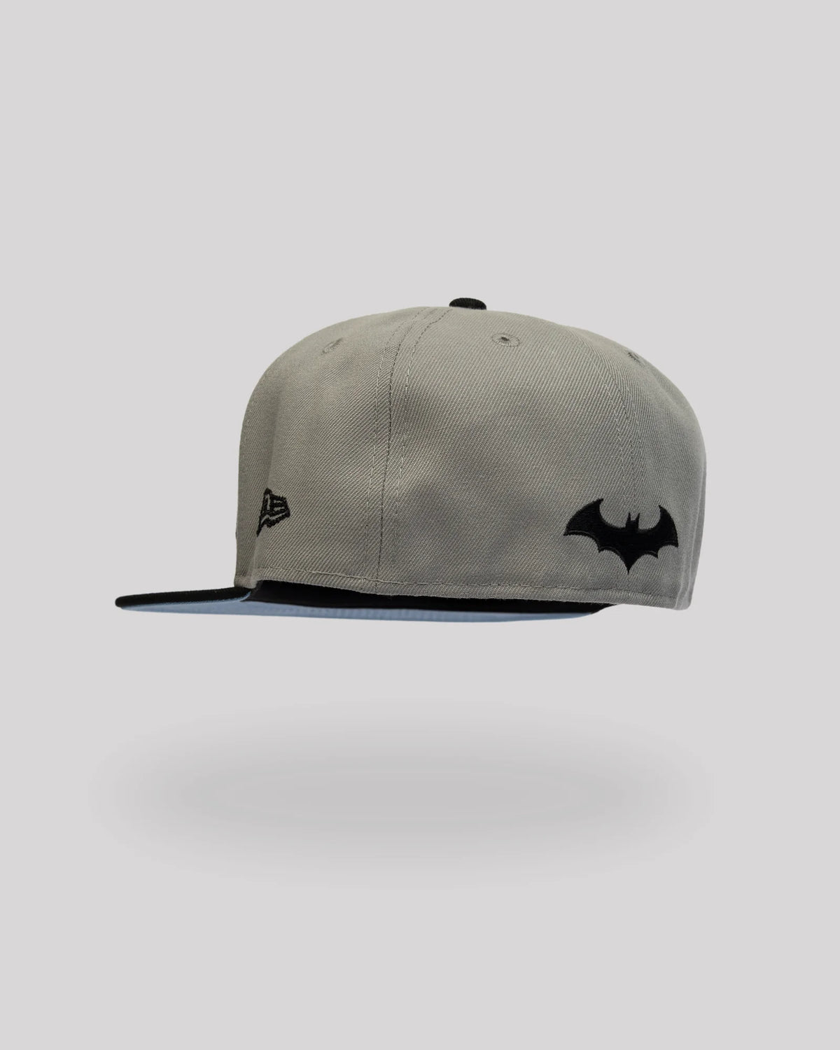 Gorra 59FIFTY Batman DC Comics – Gris / Negro – vista trasera/lateral