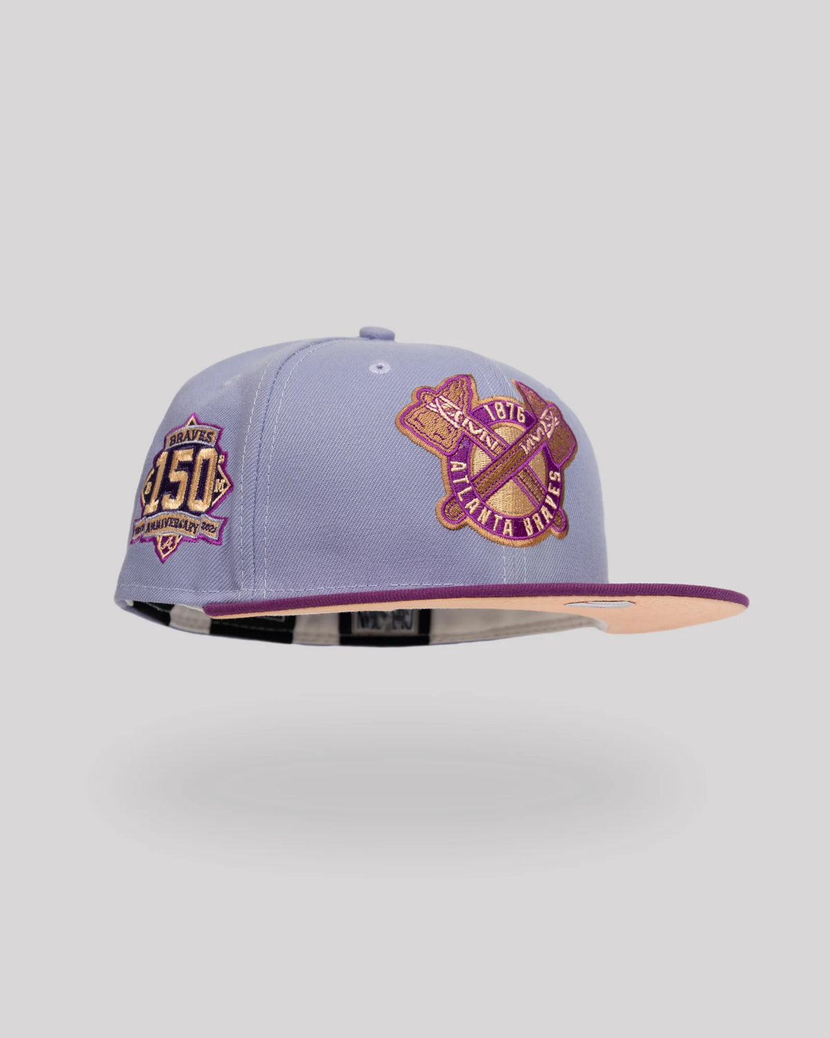 Gorra New Era 59FIFTY Atlanta Braves lavanda con parche 150 aniversario Imagen principal del producto