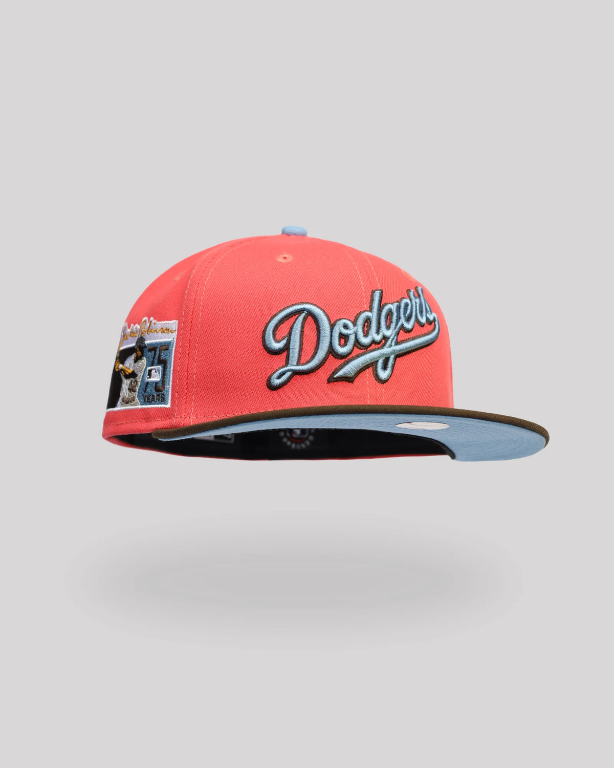 Gorra 59FIFTY Los Angeles Dodgers Jackie Robinson 75th – Coral / Azul Cielo Imagen principal del producto