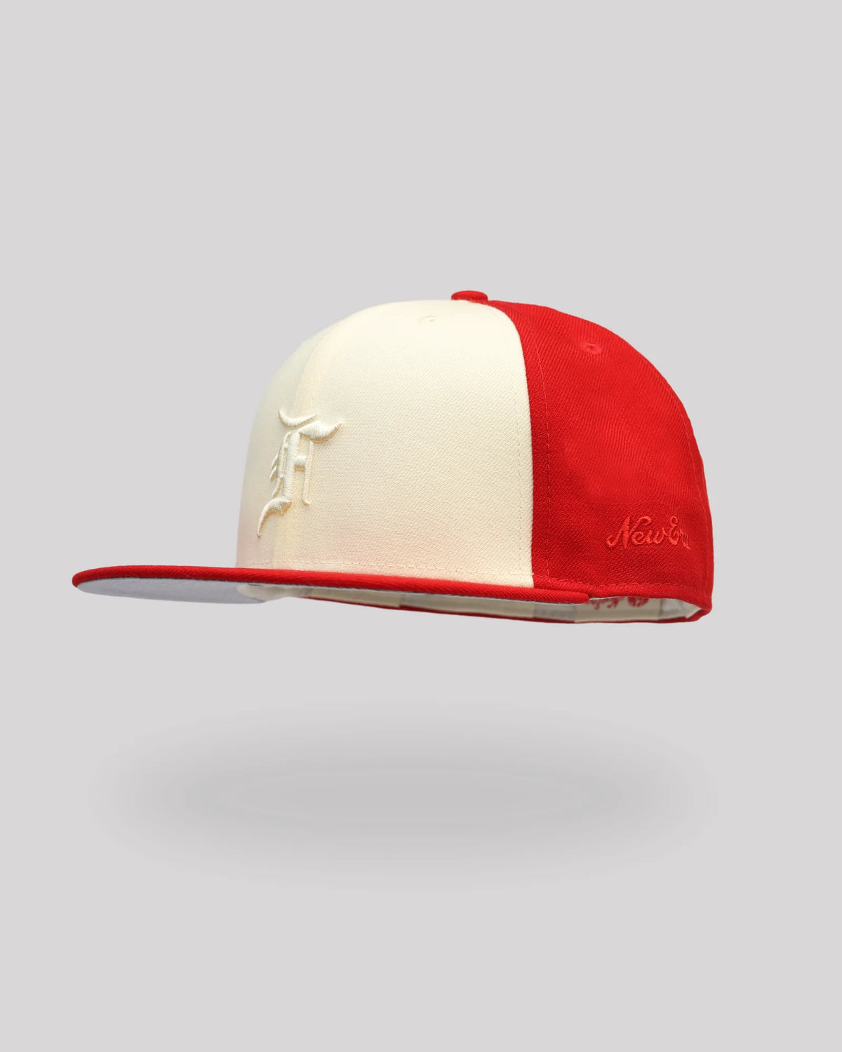 Gorra 59FIFTY Fear of God Essentials – Crema / Roja