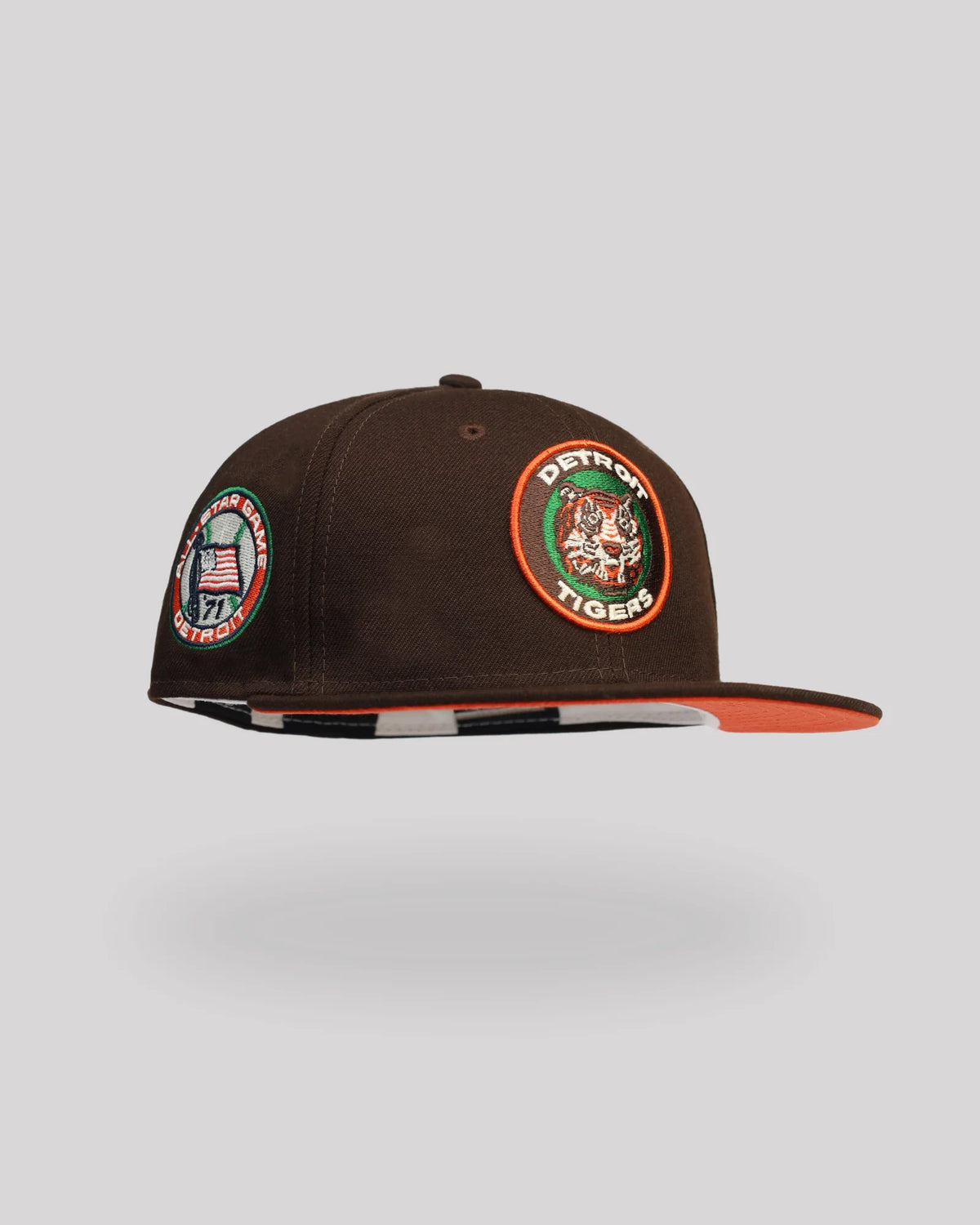Gorra 59FIFTY Detroit Tigers Tiger Stadium Glow in the Dark – Café / Naranja Imagen principal del producto